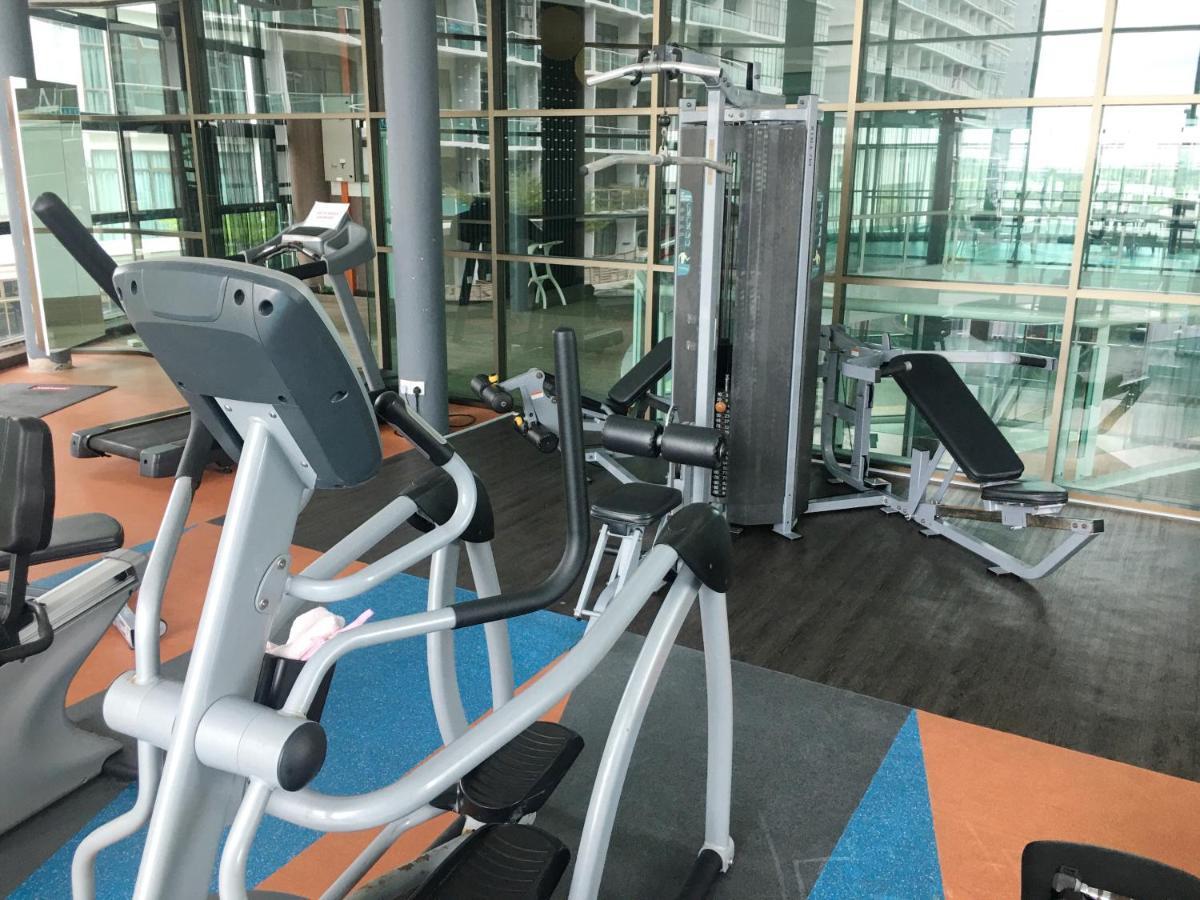 Palazio Serviced Apartment In Mount Austin Near Aeon Ikea Toppen Hsi Τζόχορ Μπάχρου Εξωτερικό φωτογραφία