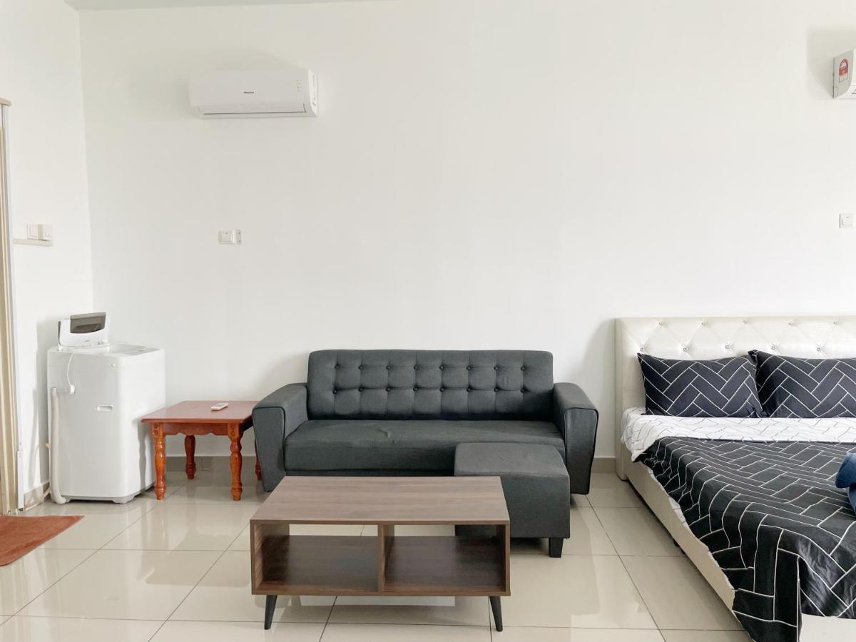 Palazio Serviced Apartment In Mount Austin Near Aeon Ikea Toppen Hsi Τζόχορ Μπάχρου Εξωτερικό φωτογραφία