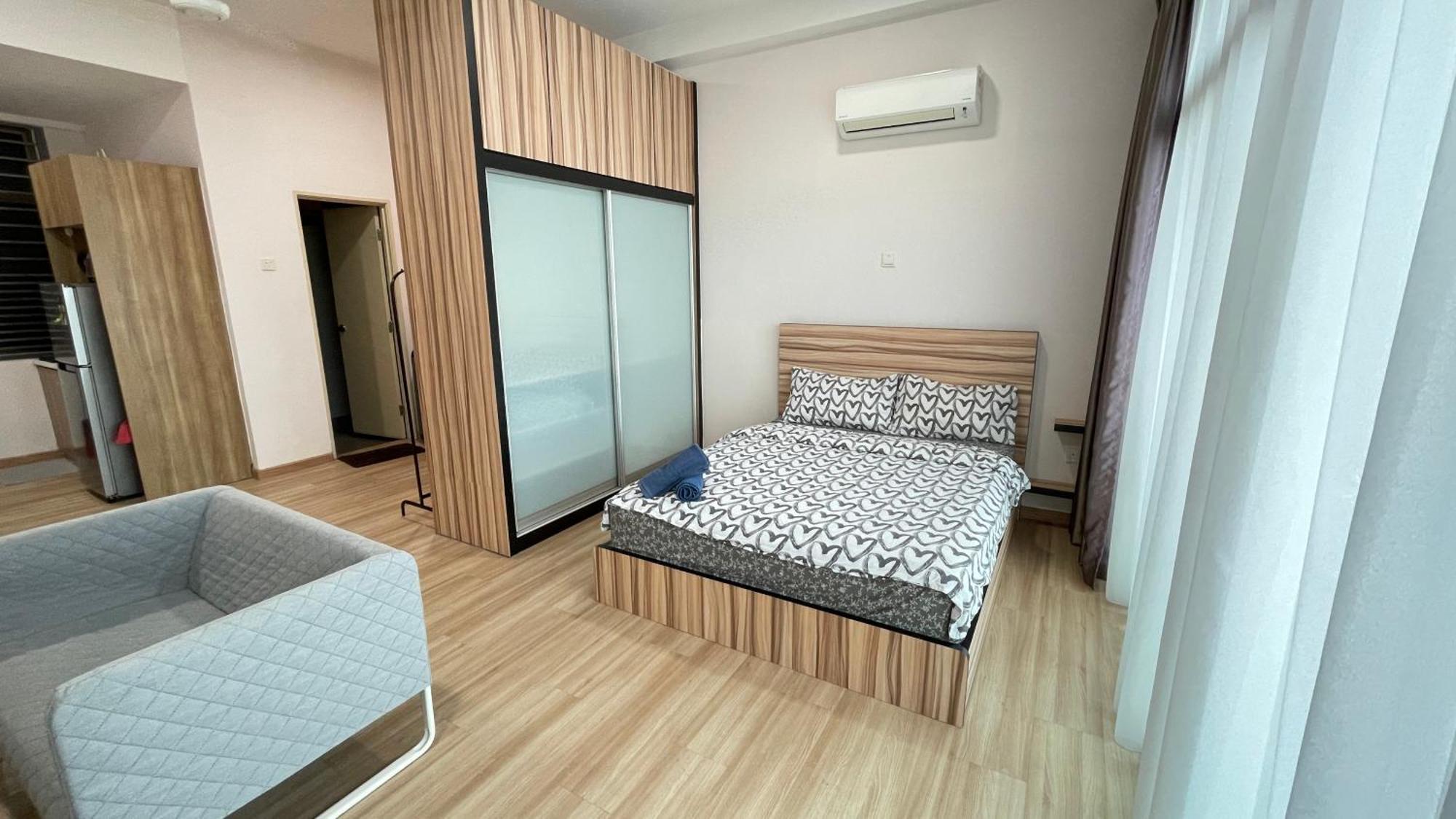 Palazio Serviced Apartment In Mount Austin Near Aeon Ikea Toppen Hsi Τζόχορ Μπάχρου Εξωτερικό φωτογραφία